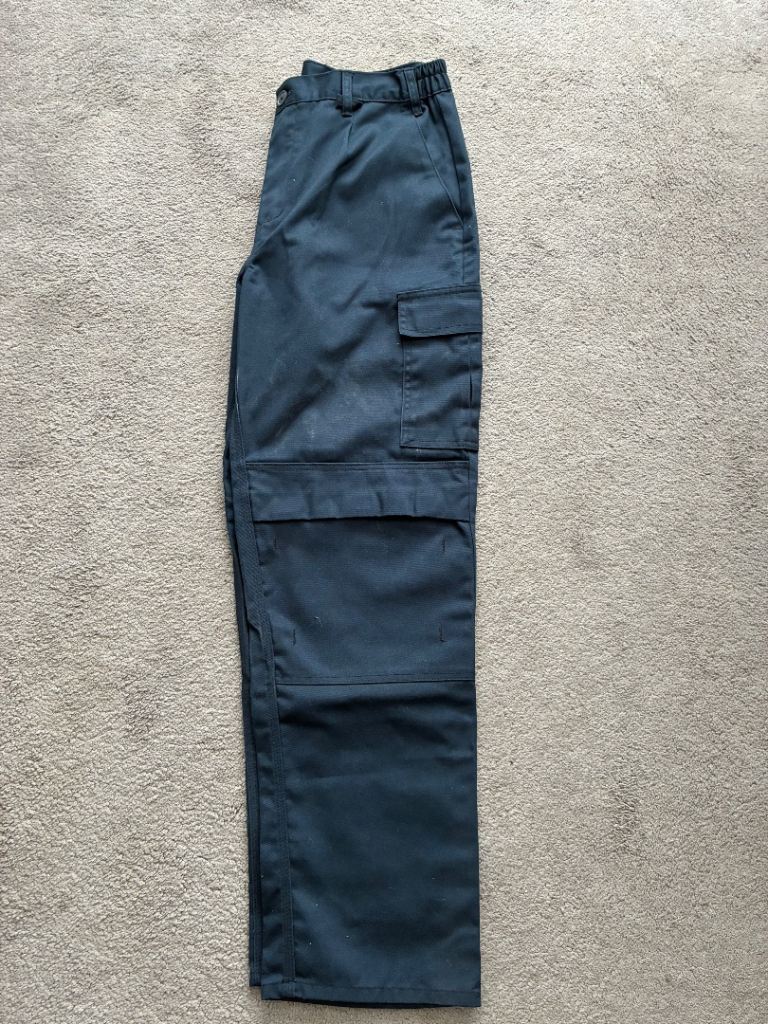 Black Knight Men's Cargo Trousers - Size 32R, Blue, As Good As New