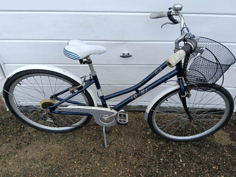 Victoria Pendleton heath ladies bike 