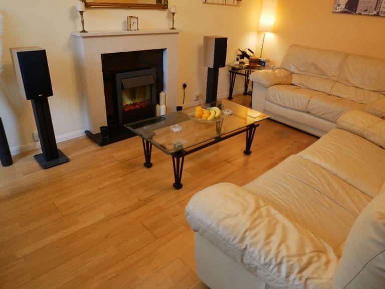 Tivoli 3 seat plus 2 seat leather sofas. FREE collection only for Sale