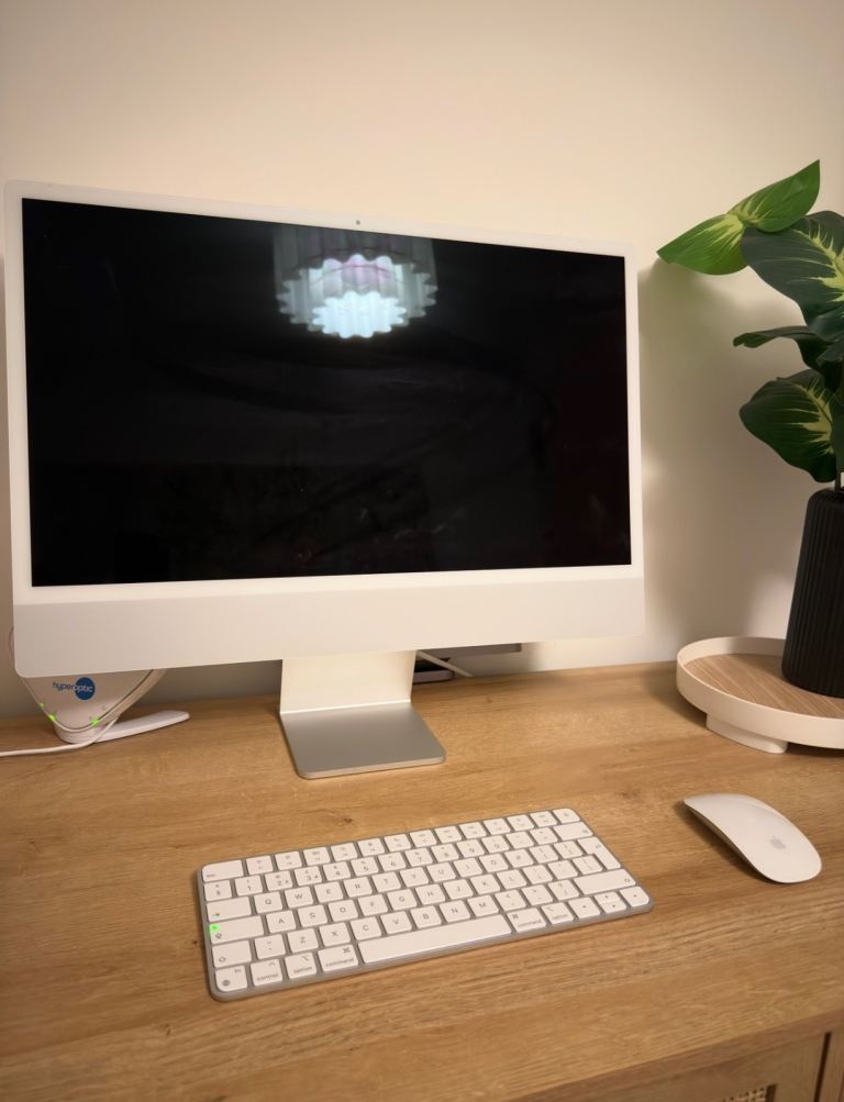 Apple iMac 24” M1 (2021) – Excellent Condition – £750 ONO