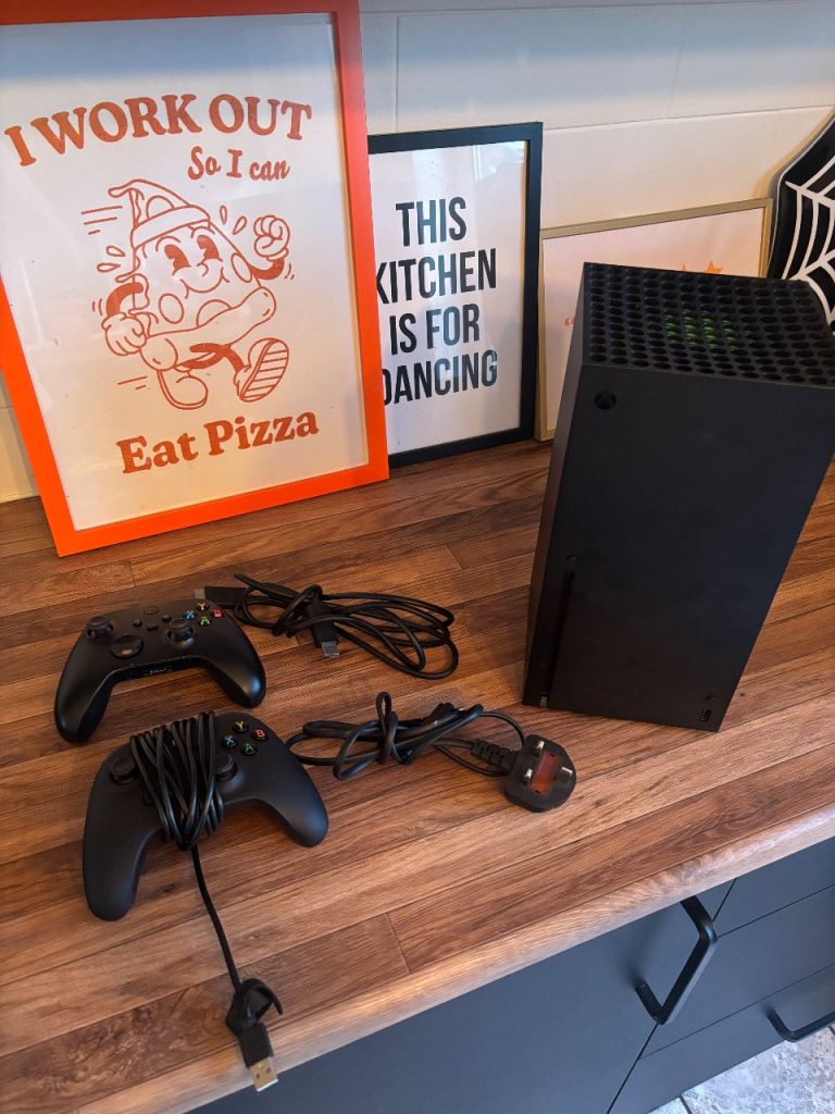 Xbox Series X - Used