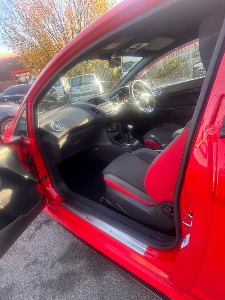 FORD FIESTA 1.0 T EcoBoost ST-Line 2016