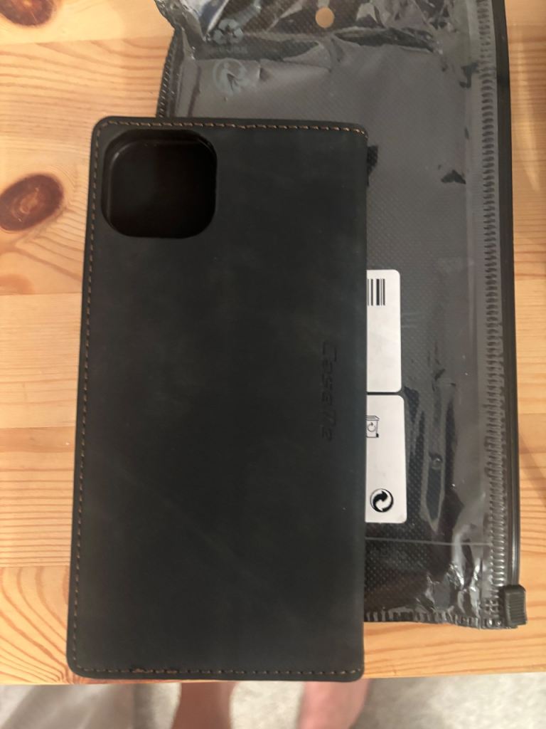 iPhone 15+ black case