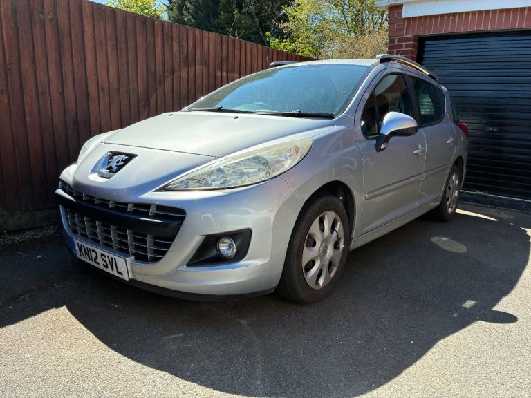 2012 Peugeot 207 1.6 diesel estate - Long MOT, £20 tax