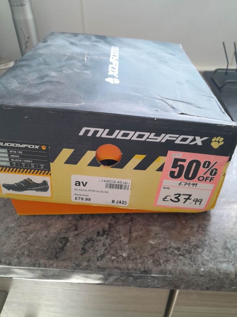 Cycling shoes