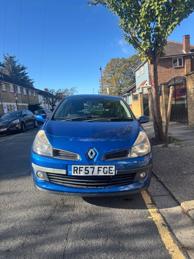 image for Renault Clio Automatic 1.6L 87K Miles