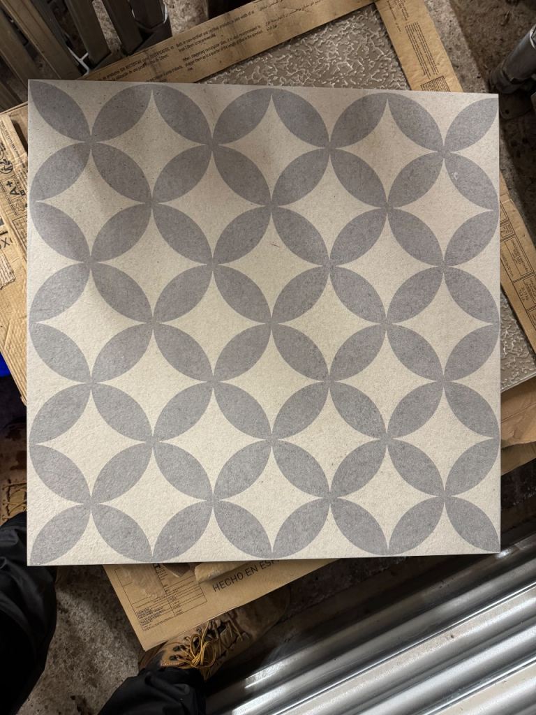 14 x Tiles / New / Mandarin Stone / 600 x 600 / outdoor porcelain 