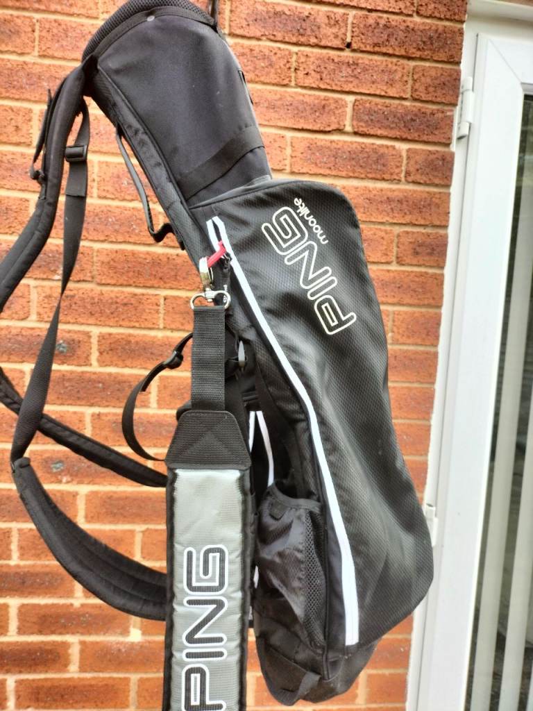 Ping Moonlite Golf Carry Bag