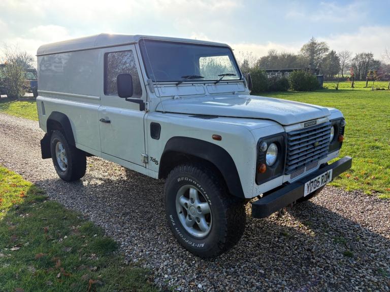 2001 Land Rover Defender Hard Top Td5 PANEL VAN Diesel Manual