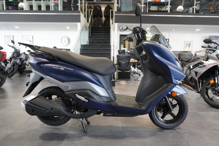 Suzuki Burgman Street 125EX, Metallic Matt Stellar Blue IN STOCK NOW Only £2499