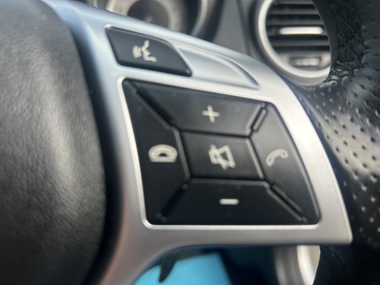 MERCEDES-BENZ C CLASS 1.6 C180 AMG Sport Edition 2015