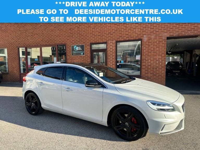 2017 Volvo V40 2.0 D3 R-Design Pro Hatchback 5dr Diesel Auto Euro 6 (s/s) (150 ps) Hatchback Dies...