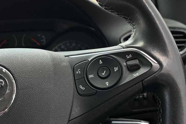 2022 Vauxhall Crossland 1.2 Turbo Design SUV 5dr Petrol Manual Euro 6 (s/s) (110 ps) SUV Petrol M...