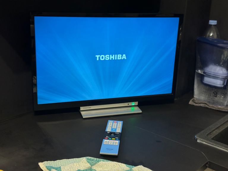 Toshiba 24 inch smart TV 