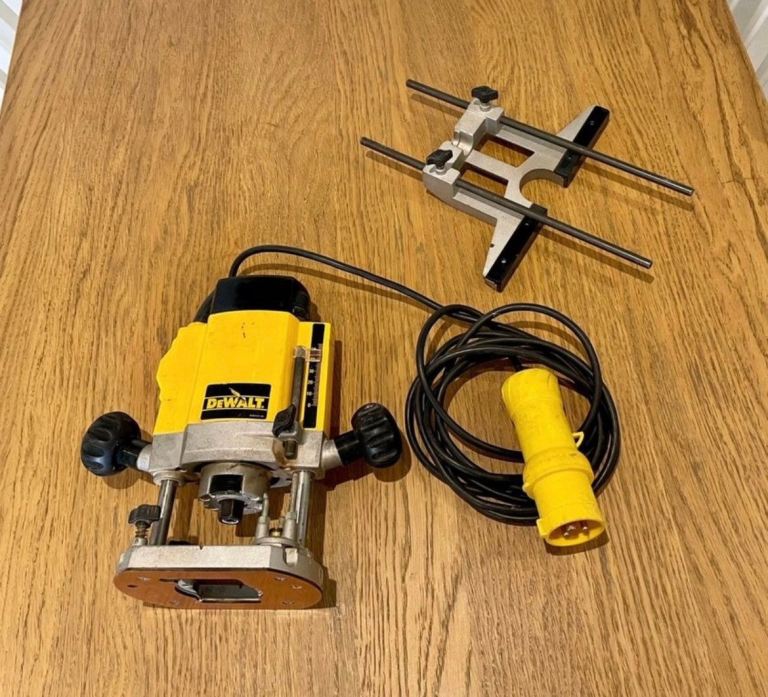 Dewalt 1/4 router 110v