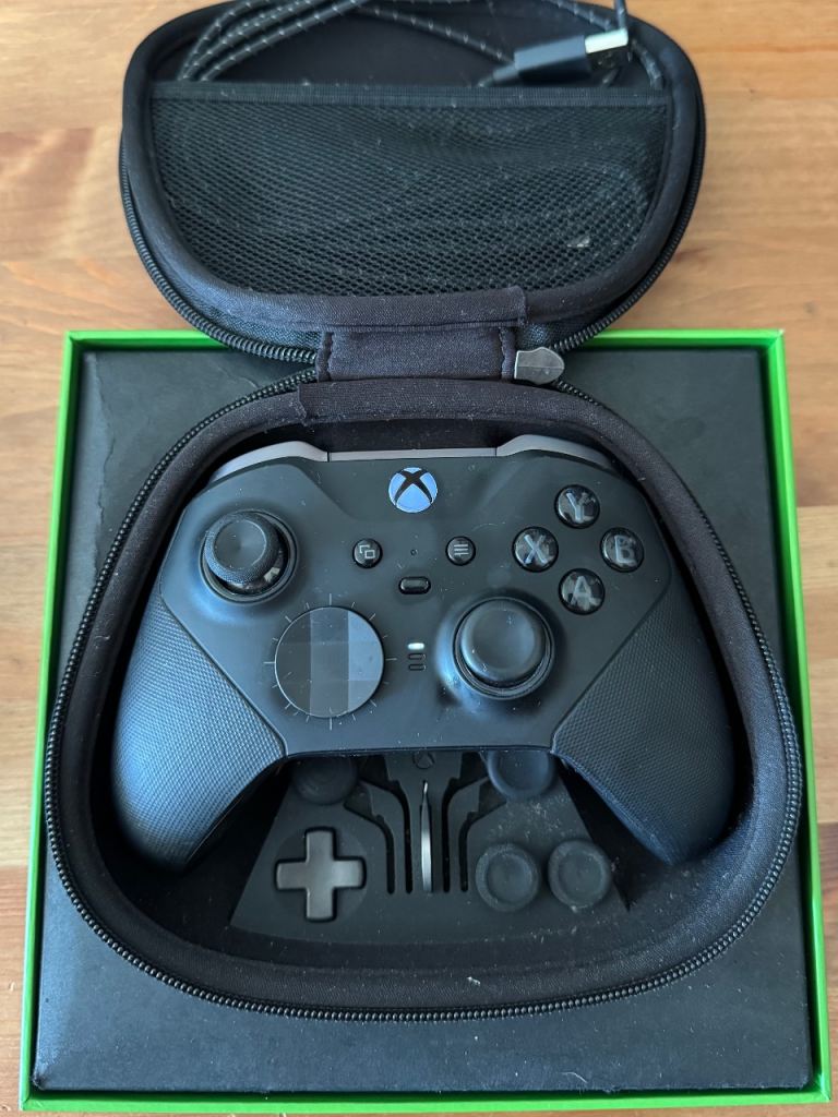 Xbox Elite Series 2 Controller – Black, Good Condition