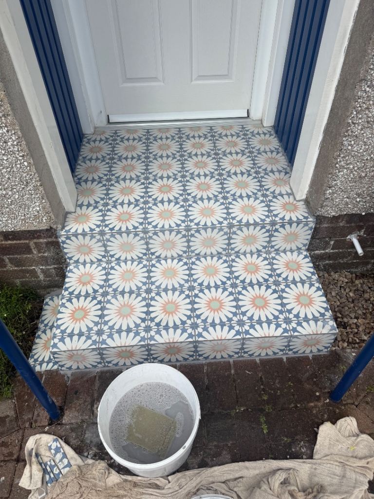 Tiler available over 30 years experience 