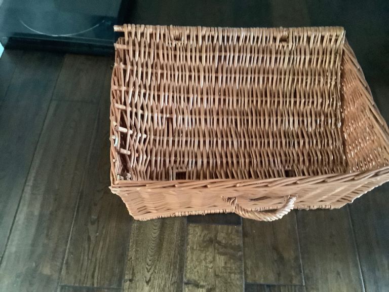 Vintage large wicker hamper basket 