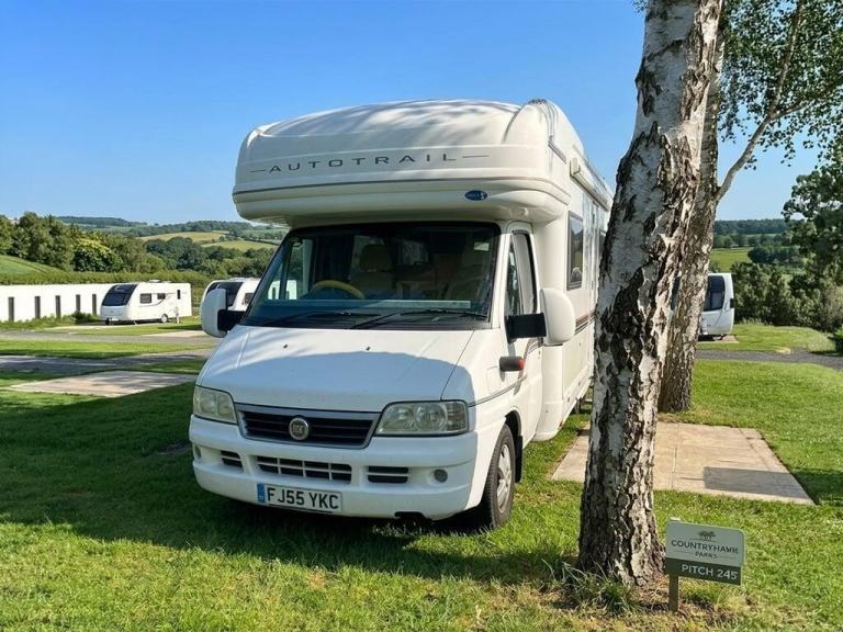 2005 Auto-Trail Chieftain 2.8 Diesel 2 Berth