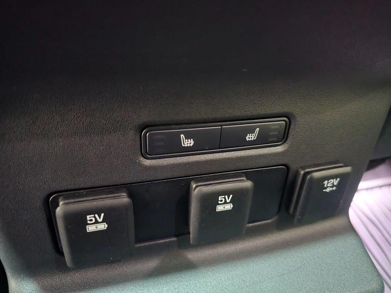 2018 Land Rover Range Rover Velar 3.0 D300 First Edition 5dr Auto ESTATE DIESEL Automatic