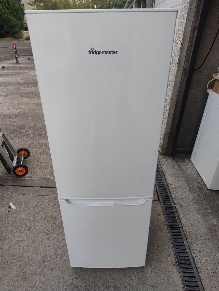Fridge and freezer DELIVERY AVAILABLE 