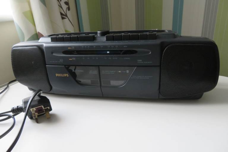 Philips radio cassette stereo 