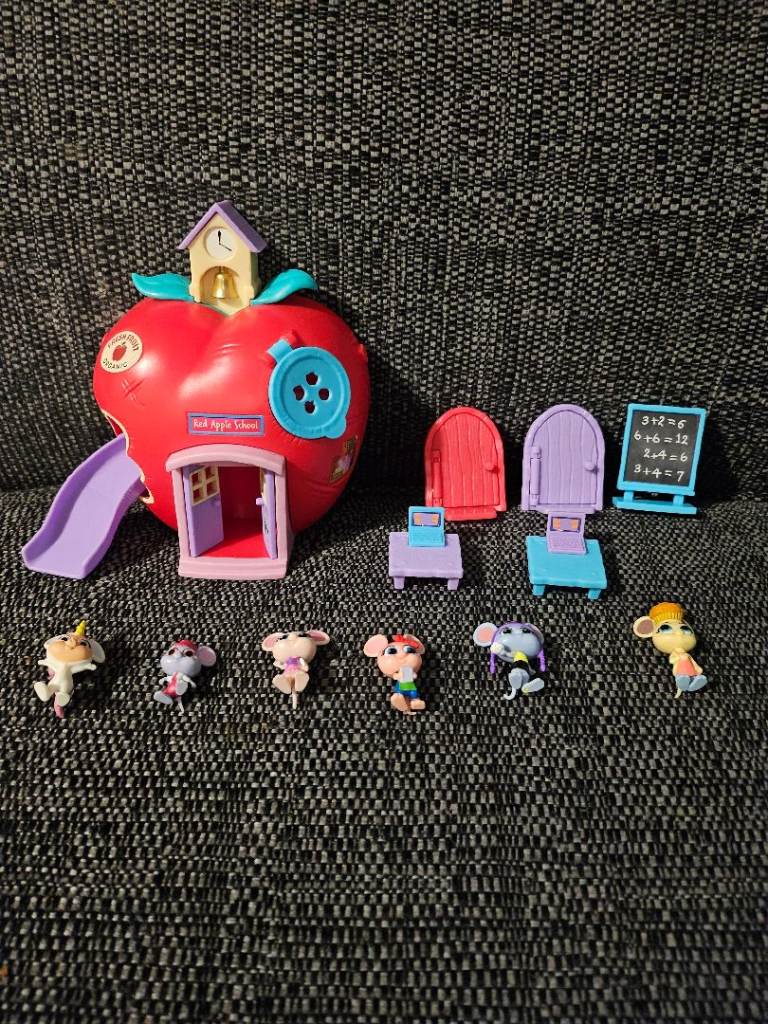 Mouse in the house school 