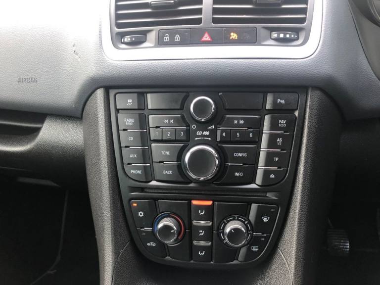 2011 Vauxhall Meriva 1.4i 16V SE 5dr MPV PETROL Manual