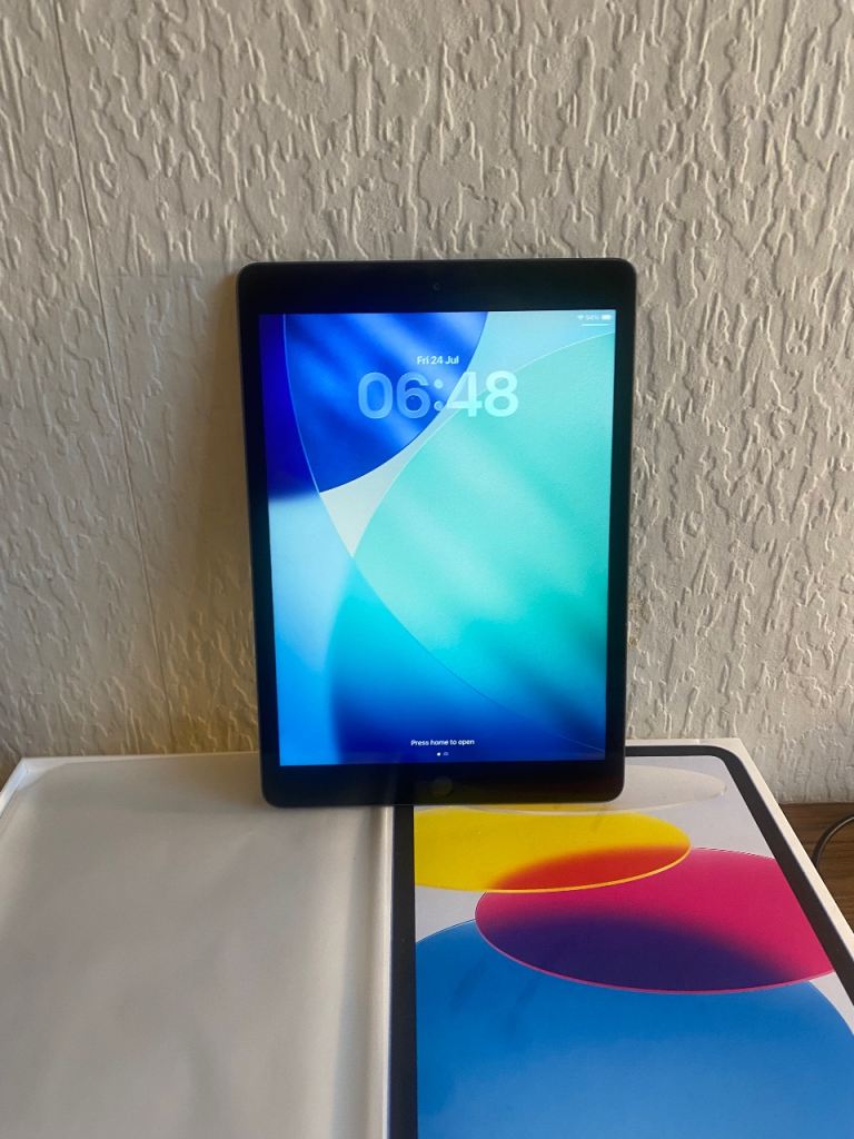 Apple iPad 9th Generation 2021 10.2" 64GB Wi-Fi Space Grey