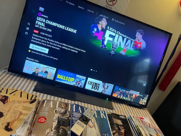 Toshiba 4K smart tv Dolby Vision HDR10 WiFi smart Netflix Freeview/Freesat HD 