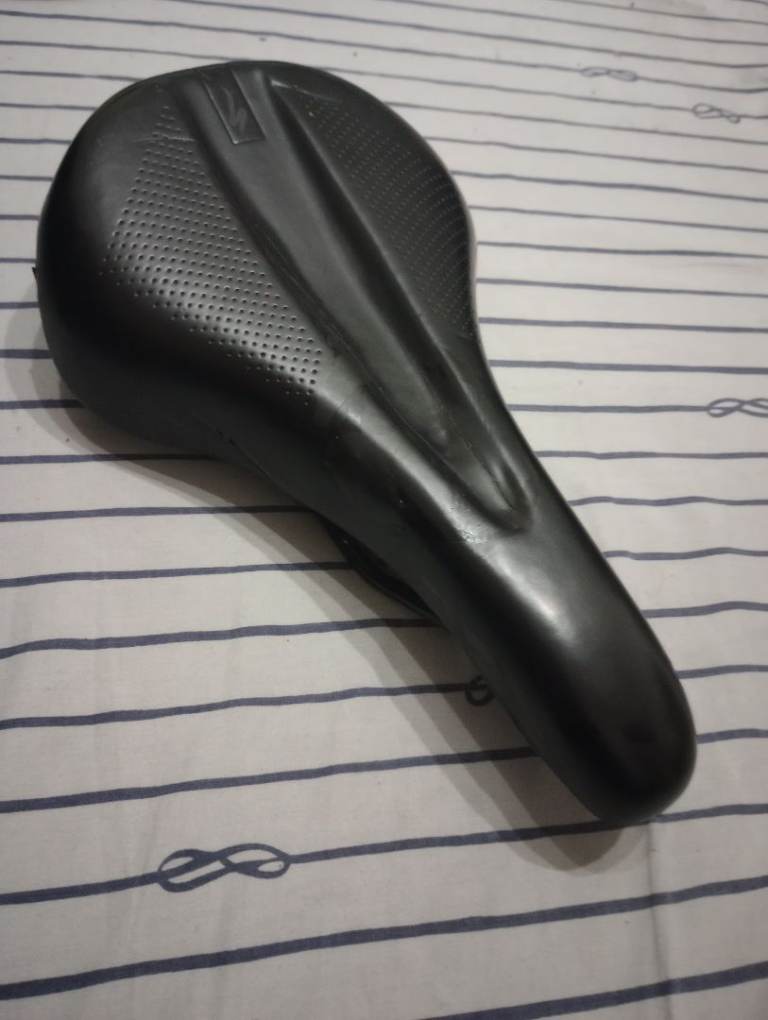 Specialized Canopy Sport saddle 
