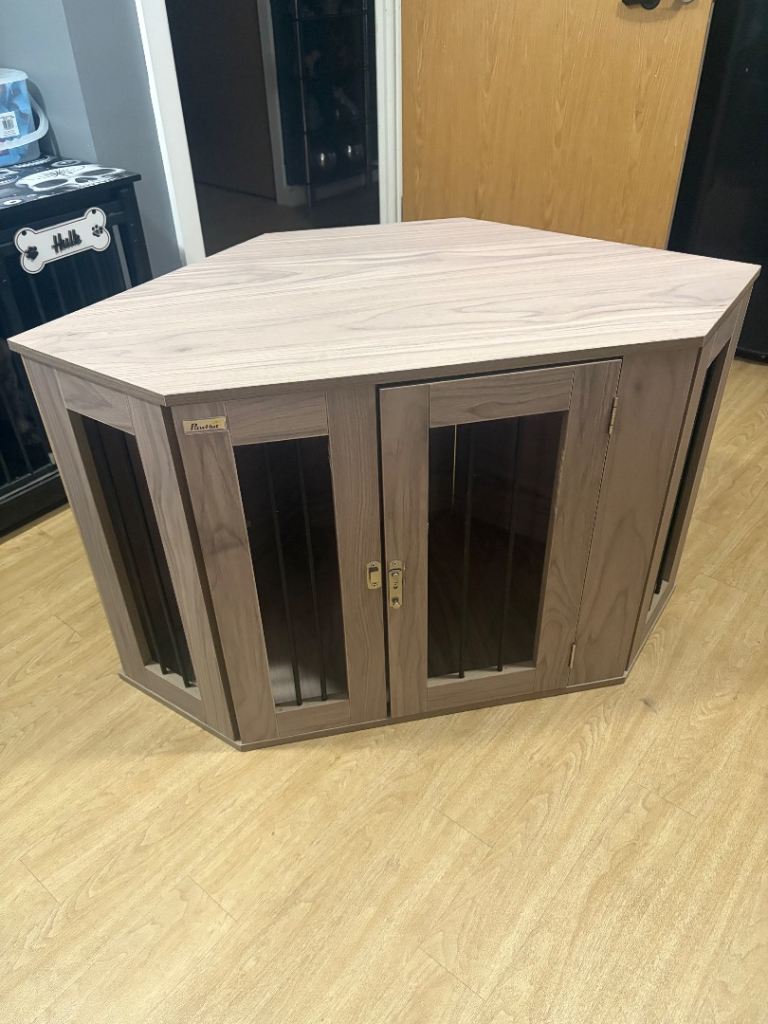 Dog crate corner unit