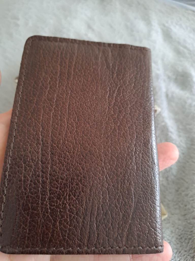 Gents brown real leather wallet in presentation box