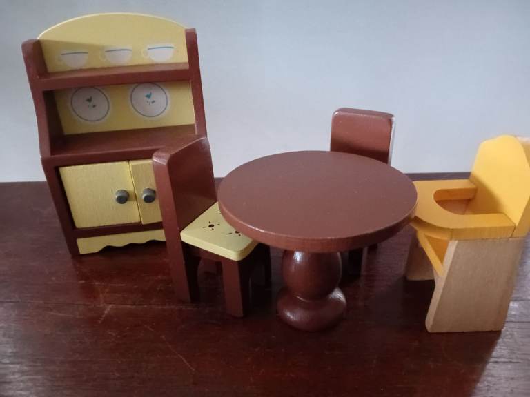 Toy Doll's House Wooden Dining Room Furniture Set