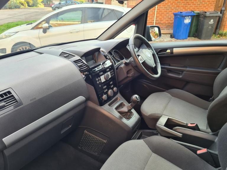 2014 Vauxhall Zafira 1.8i Exclusiv 5dr MPV Petrol Manual