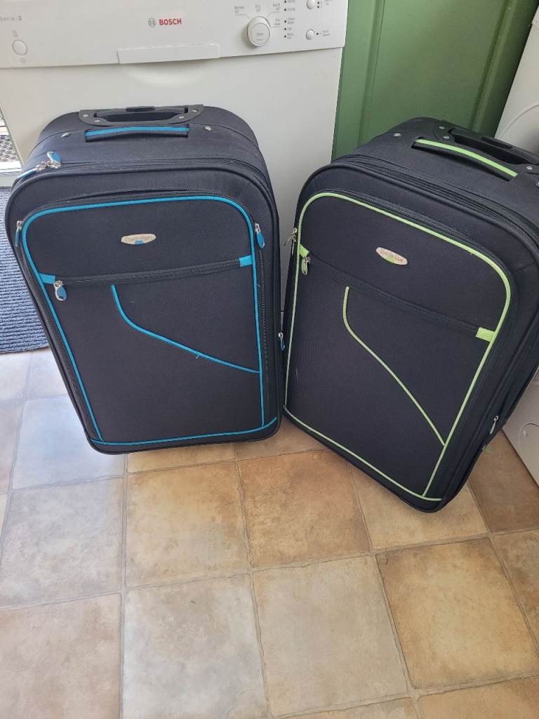 2 Borderline suitcases, 2 wheel, medium  (26" high)