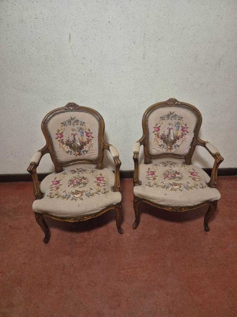 2 vintage sofas