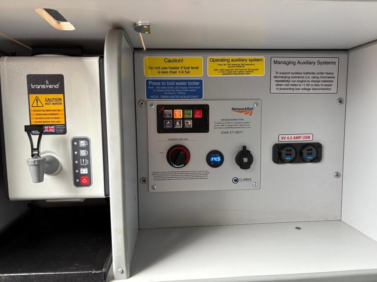 2019 Iveco Daily 3.0 HPI Welfare Van With TailLift NA Diesel Manual