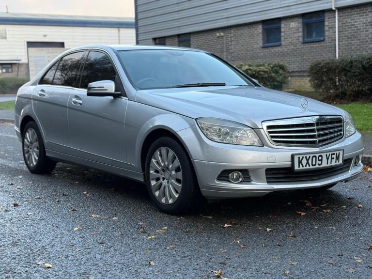 2009 Mercedes-Benz C Class C200 CDI Elegance 4dr Auto SALOON DIESEL Automatic