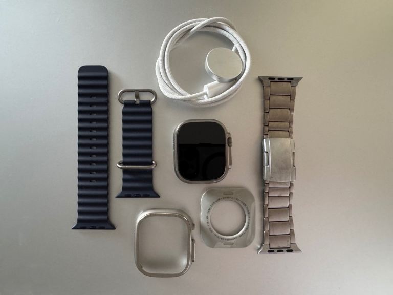 Apple Watch Ultra 2 49mm Natural Titanium 100% Battery + Additional Accessories