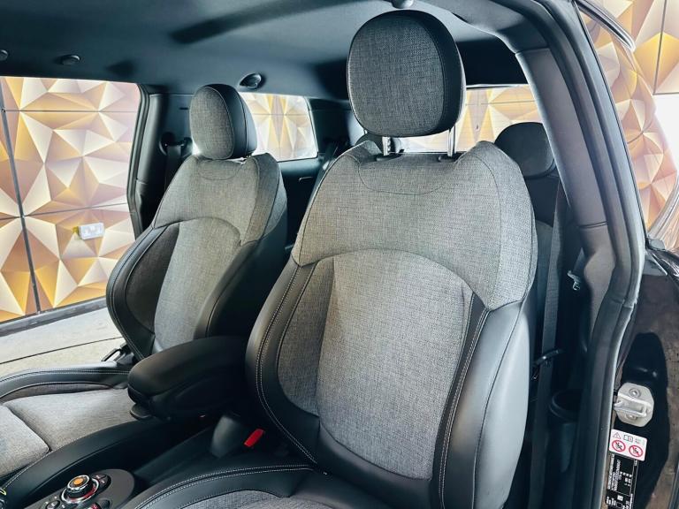 2020 MINI Electric Hatch Cooper SE 32.6kWh Level 2 Auto 3dr HATCHBACK Electric Automatic