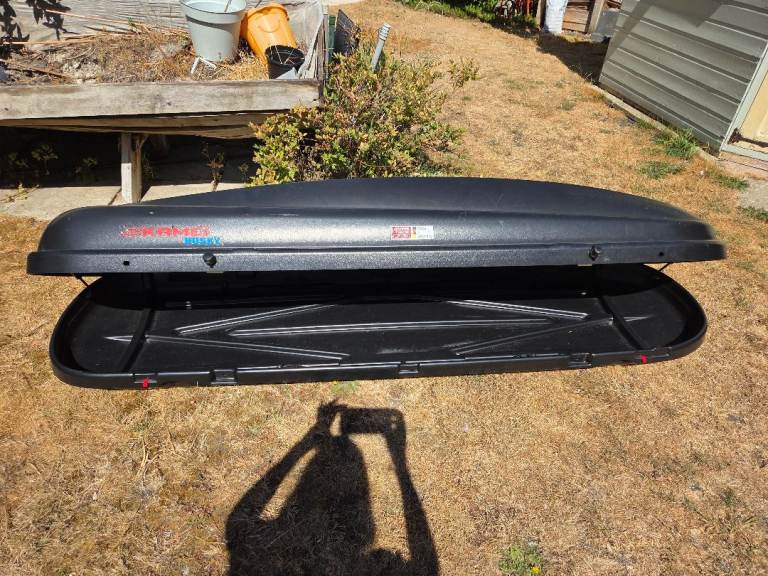 Kamei husky slim black roof box