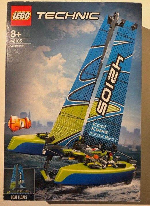Lego Technic Catamaran 2-in-1 Set (42105)