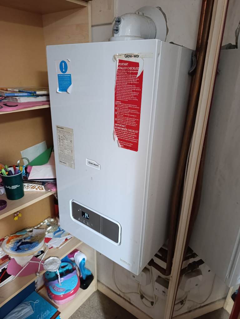 Glow-worm Ultimate 3 30c Combi Boiler – Used, Good Condition