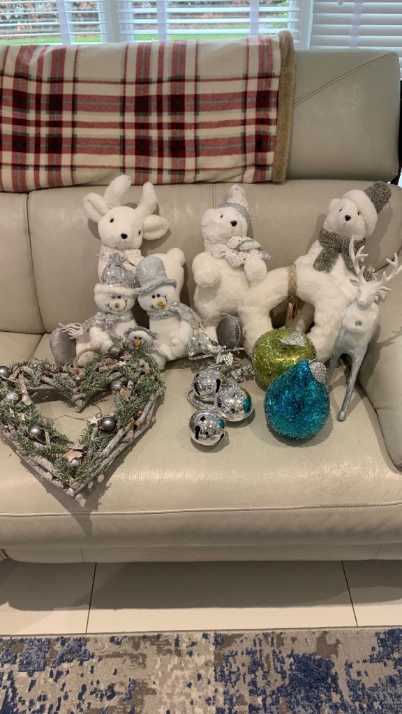 *****GONE*****Free Christams decs 