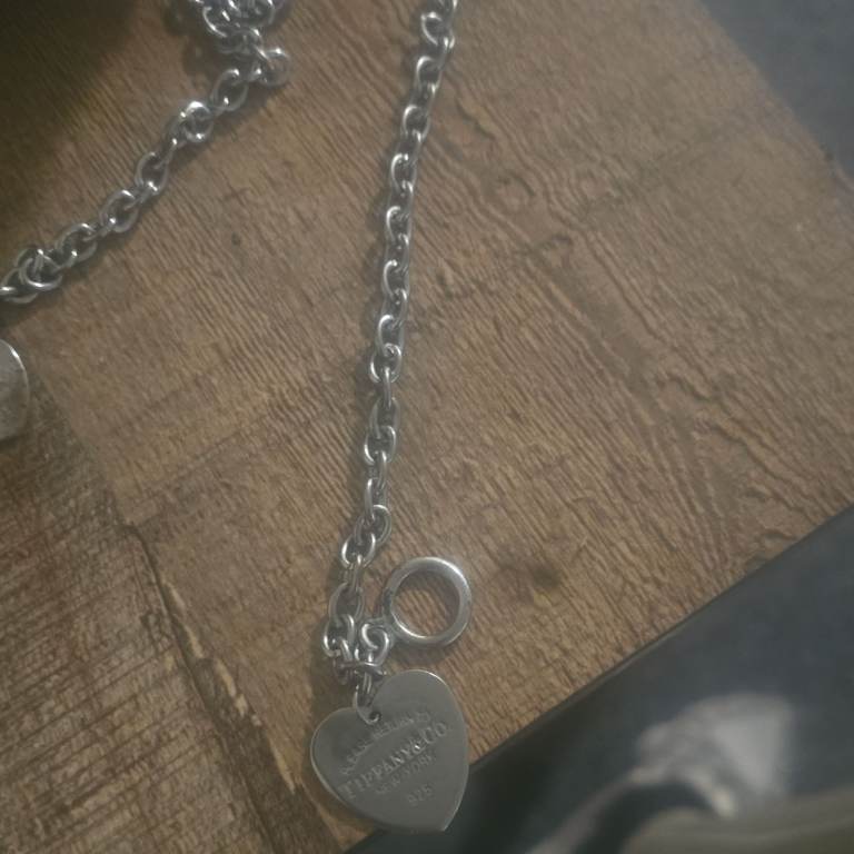 Tiffany & Co. Silver Heart Tag Necklace – Good Condition
