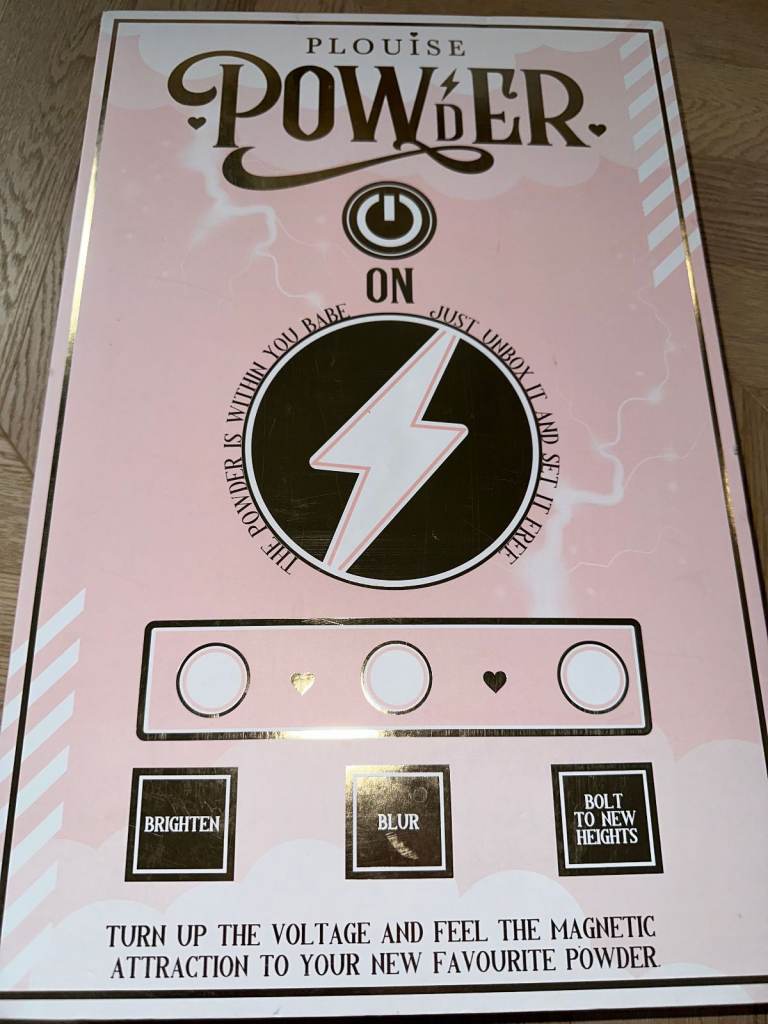 image for P.Louise Powder 'POWER ON' Make Up Set - NEW