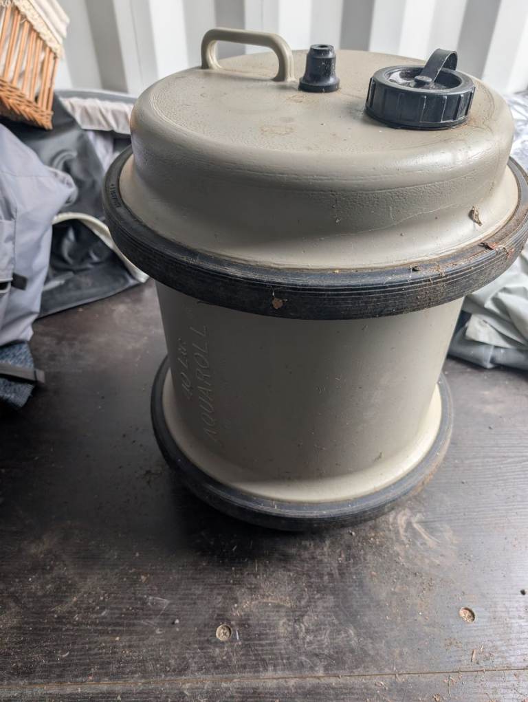 Aquaroll water container caravan/motorhome 