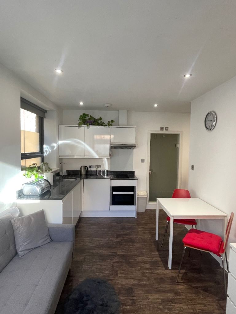 New Studio flat for rent. All bills included!