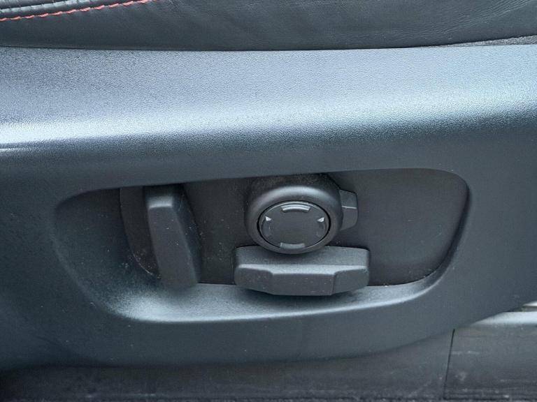 2019 Land Rover Discovery 2.0 SD4 HSE Auto 4WD Euro 6 (s/s) 5dr ESTATE Diesel Automatic